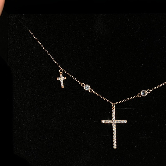Rose Gold The Dainty Cross Choker Necklace The M Jeweler - Picture 2 of 5